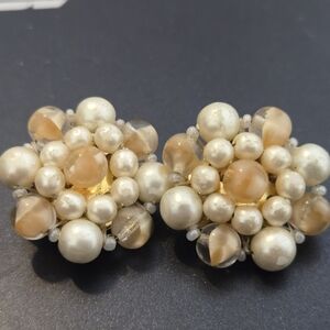 Elegant Gold and Cream Pearl Earrings